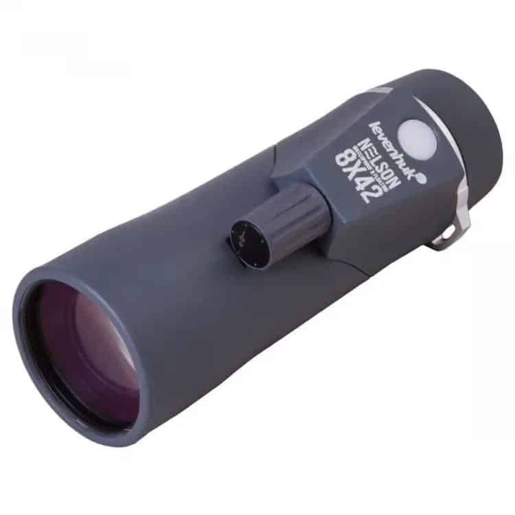 Levenhuk Nelson 8x42 monokikkert med kompas